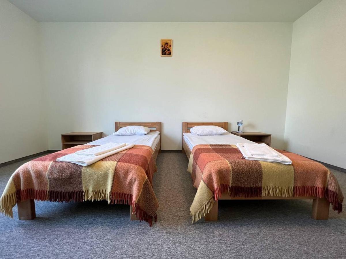 Ucu Inn - Кімнати Для Гостей 리비프 외부 사진